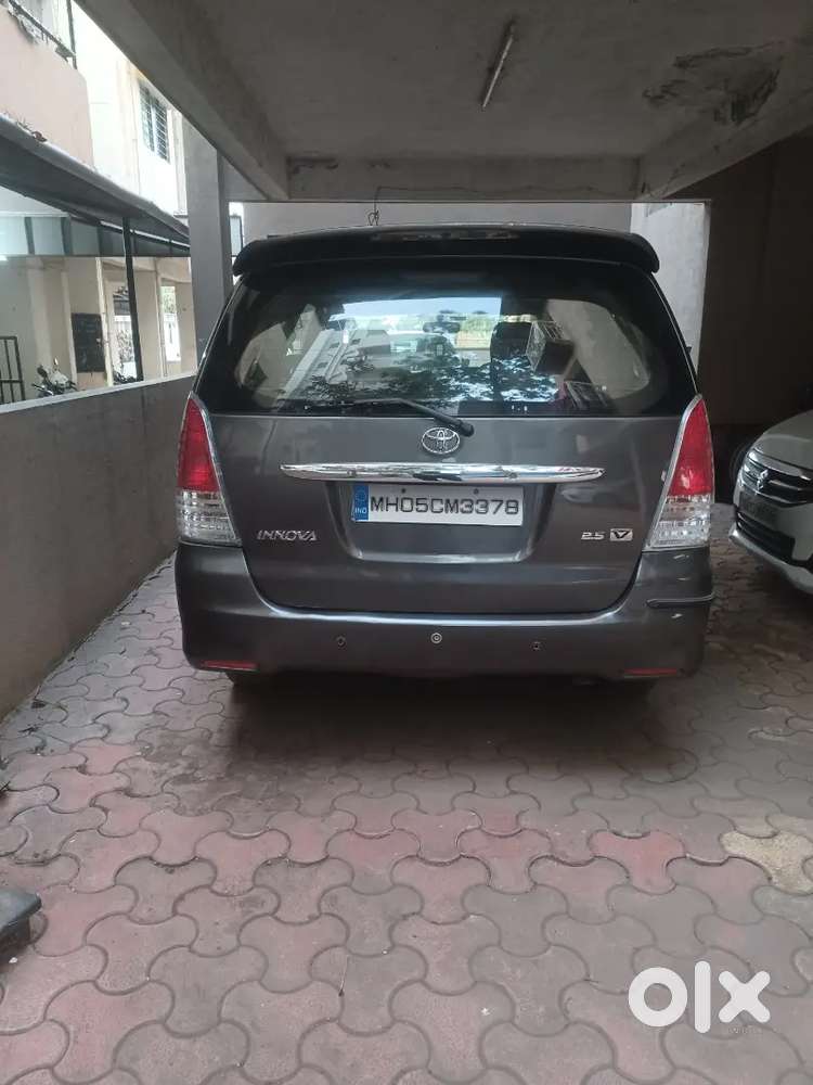 Toyota Innova 2012 Diesel 150000 Km Driven