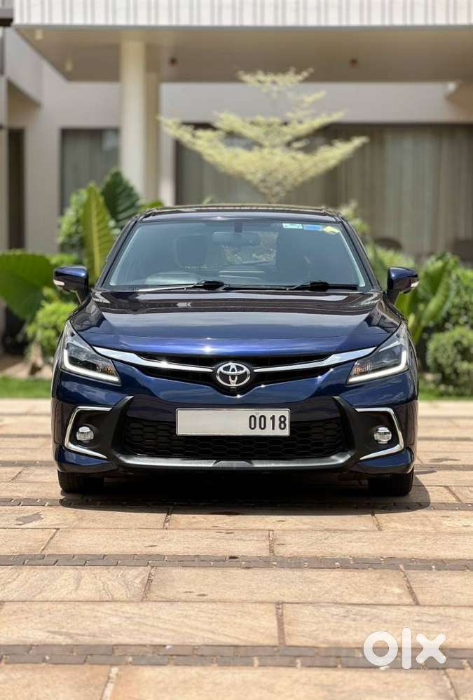 Toyota Glanza 1.2 V Amt, 2023, Petrol