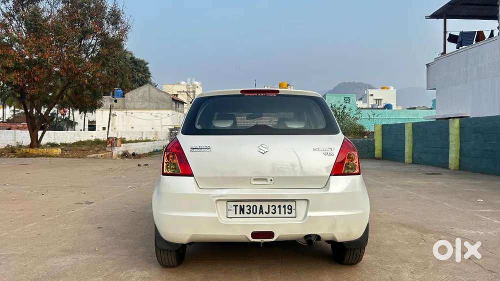Maruti Suzuki Swift 2010 Diesel 85000 Km Driven