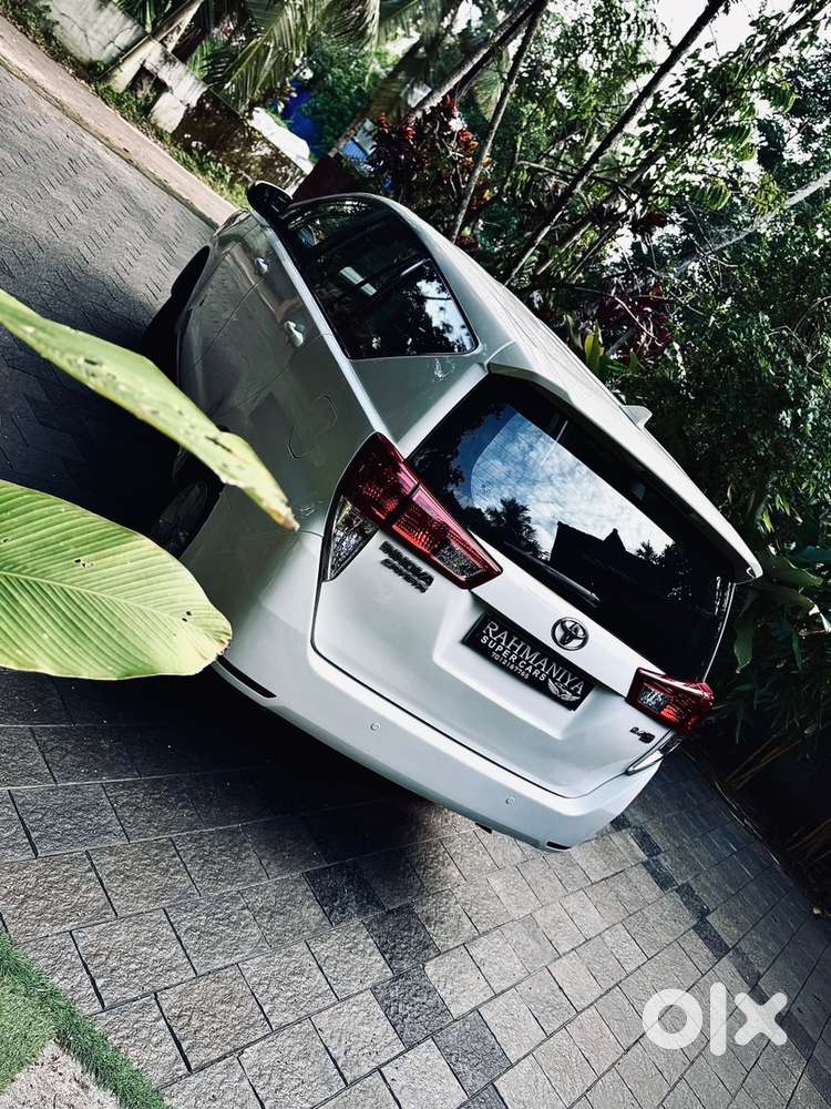 Toyota Innova Crysta 2019