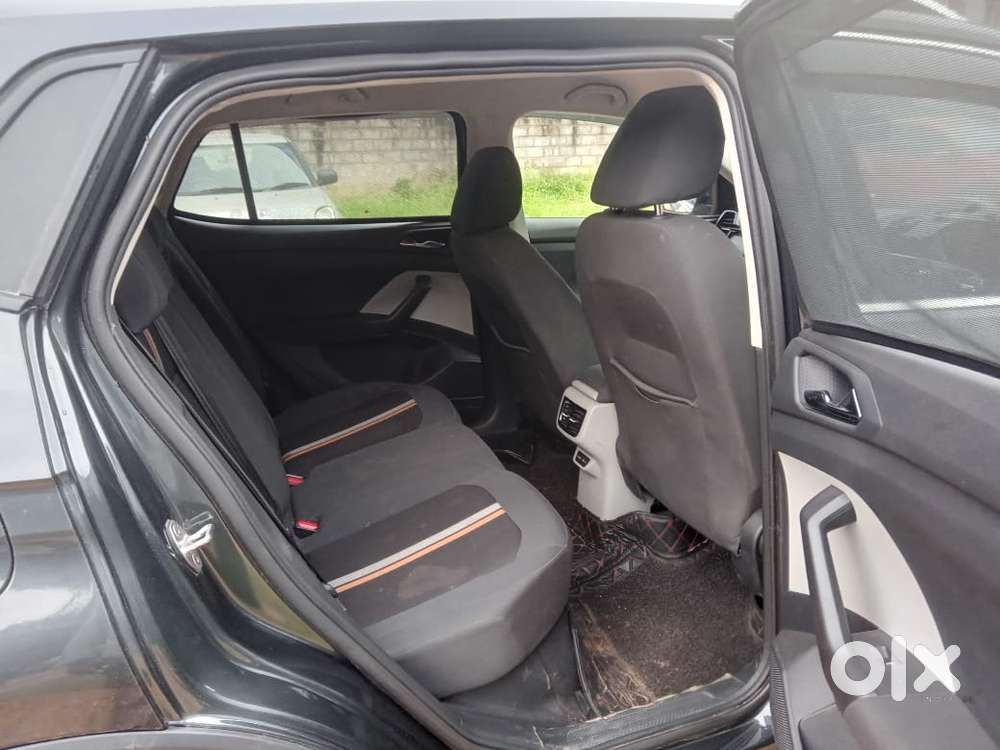 Skoda Kushaq 1.0 Tsi Ambition, 2022, Petrol