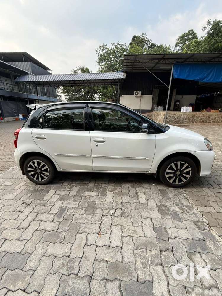 Toyota Etios Liva 2018 Petrol 76000 Km Driven