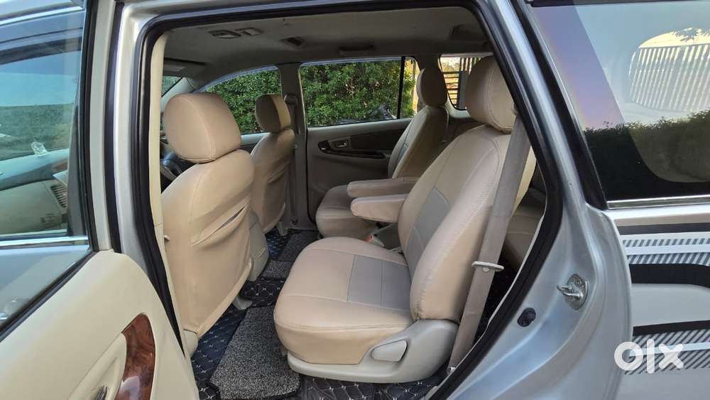 Toyota Innova 2.5 V 7 Str, 2013, Diesel