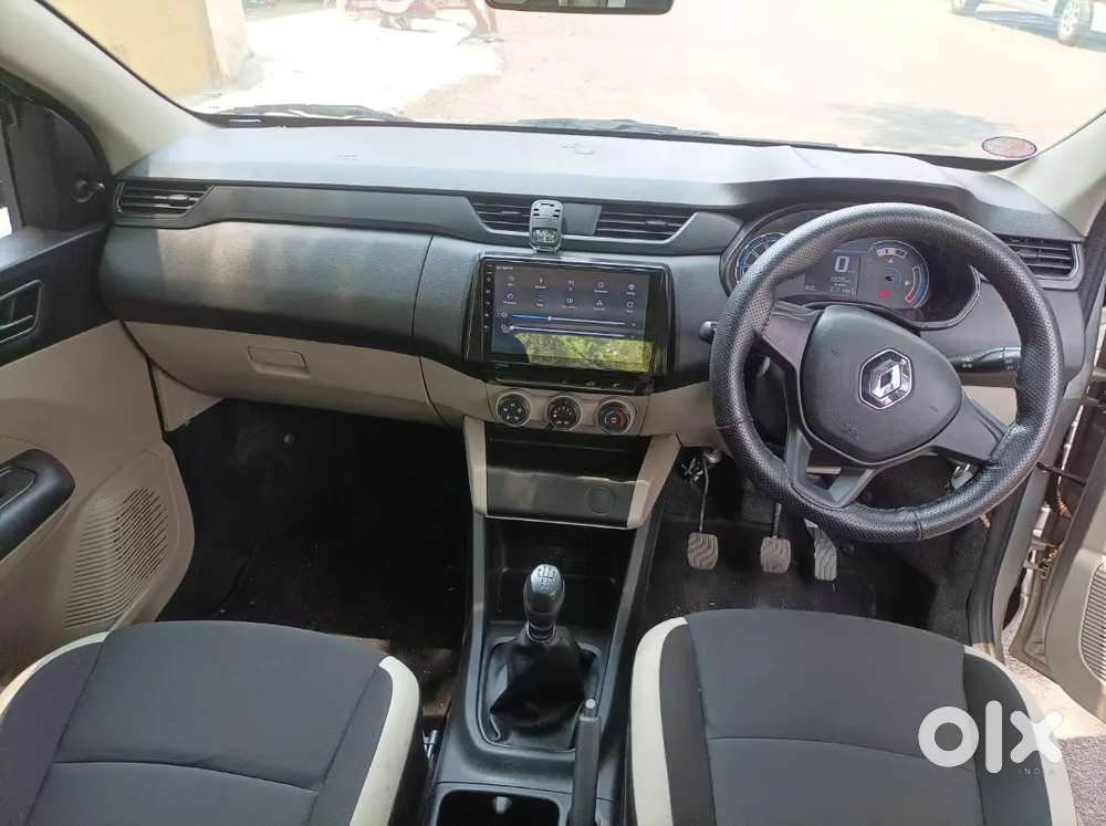 Renualt Triber  Rx E