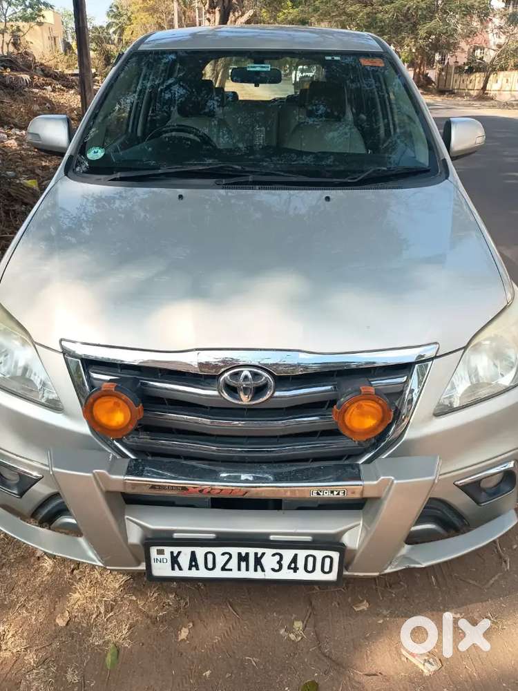 Toyota Innova 2015 Diesel 100000 Km Driven