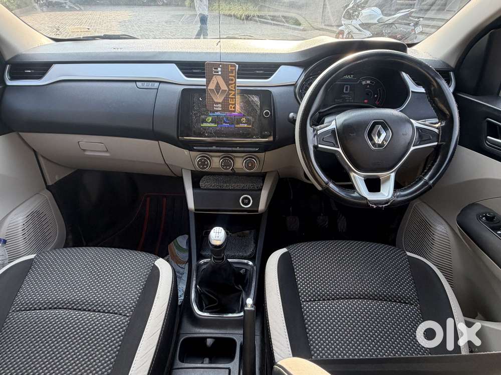 Renault Triber Rxz, 2021, Petrol
