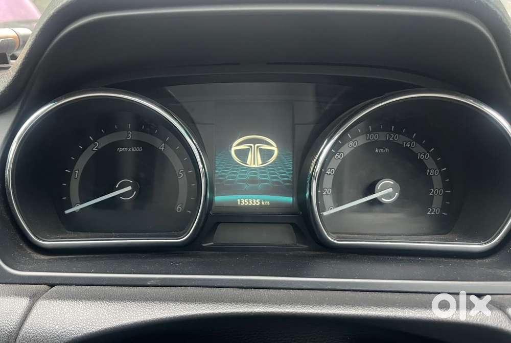 Tata Hexa 2.2 Xta 4x2 7 Str, 2018, Diesel