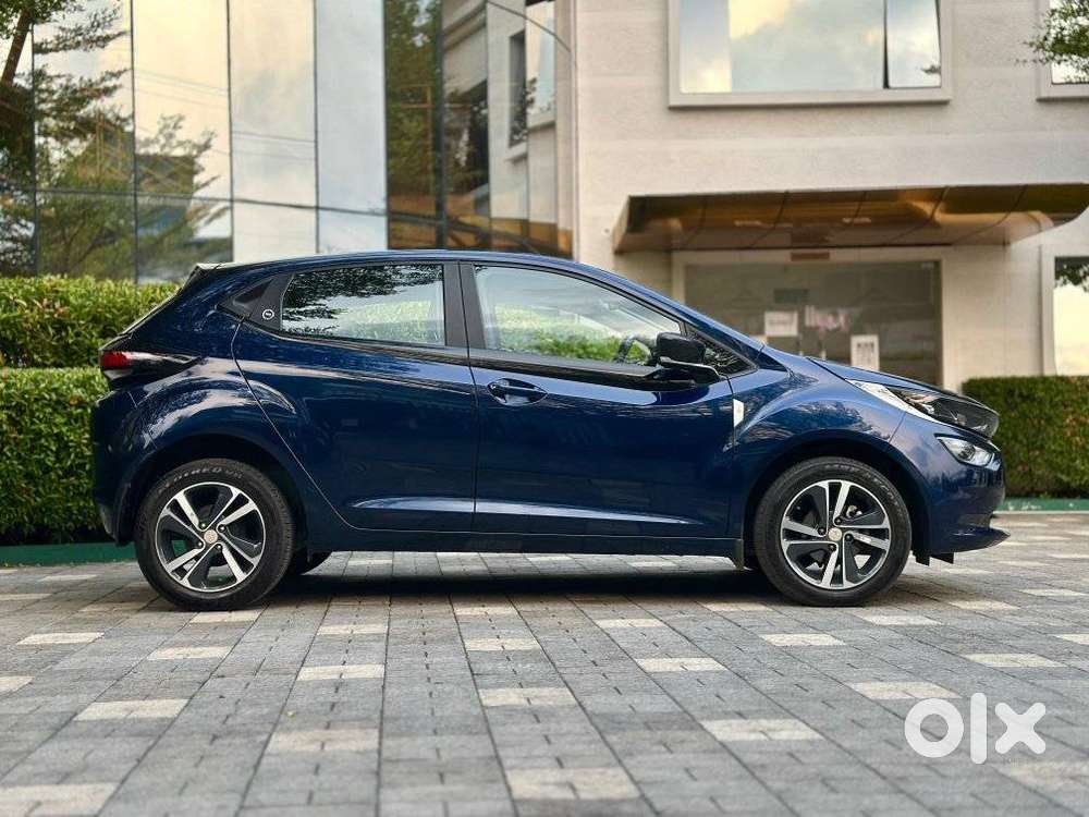 Tata Altroz 1.2 Xza Plus, 2024, Petrol