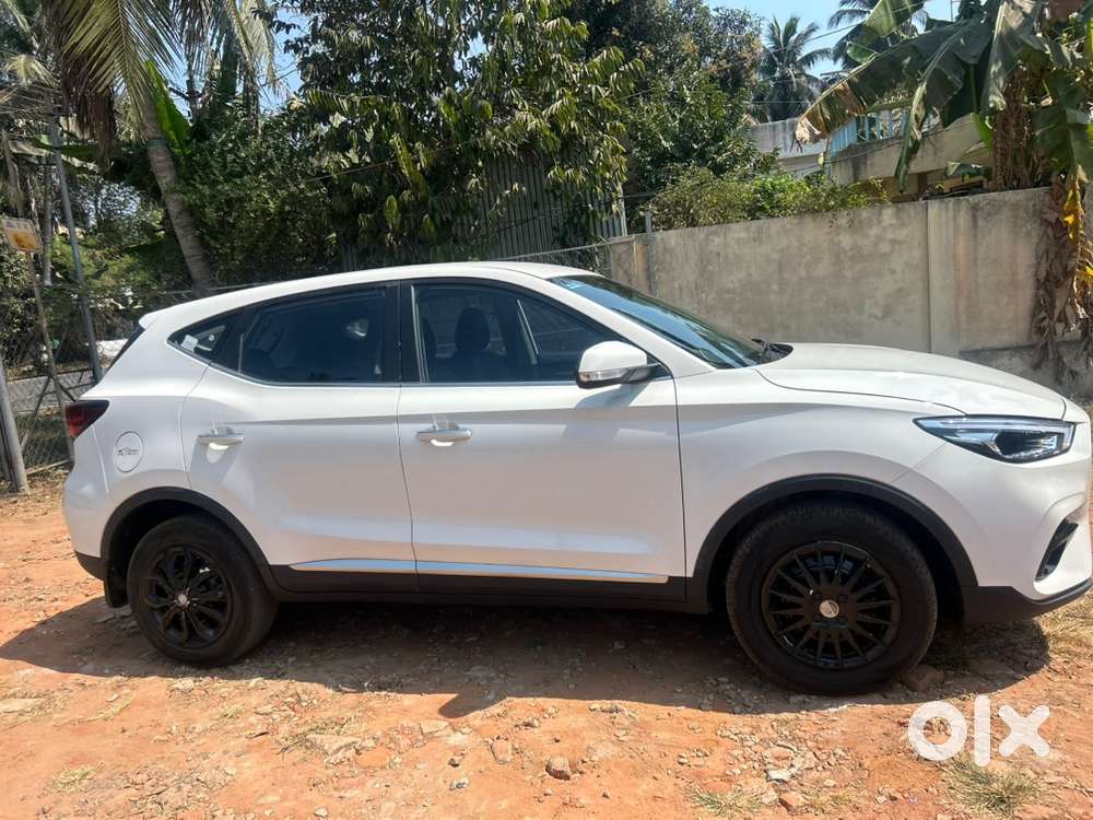 Mg Astor 2023 Petrol 22347 Km Driven