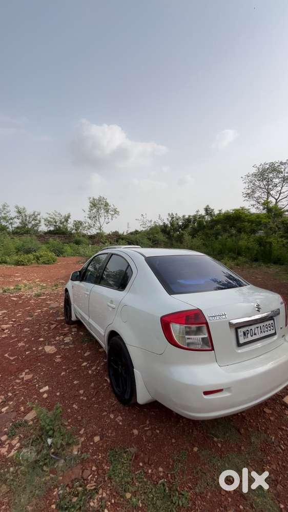 Maruti Suzuki Sx4 2011