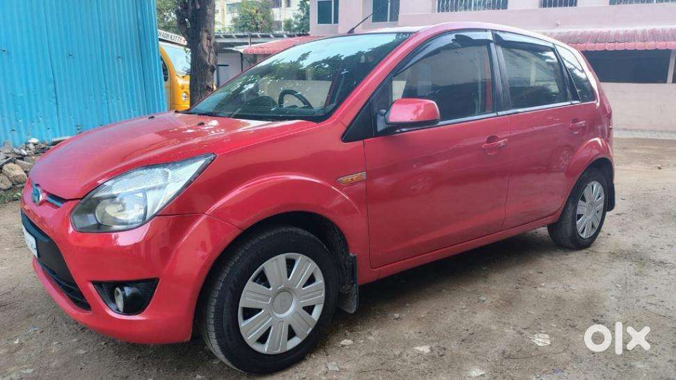 Ford Figo, 2010, Petrol