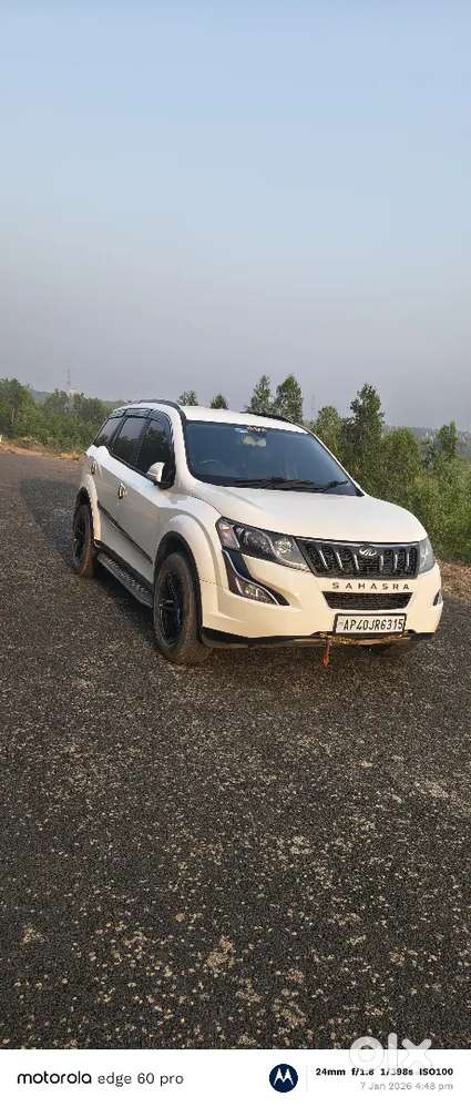 Mahindra Xuv500 2016 Diesel 76000 Km Driven 4 New Bridgestone Tyres