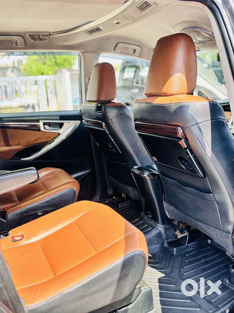 Toyota Innova Crysta 2.8 Zx At, 2016, Diesel