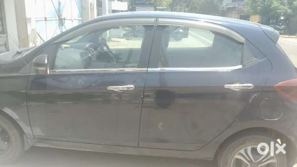 Tata Tiago 2023 Cng & Hybrids 100000 Km Driven