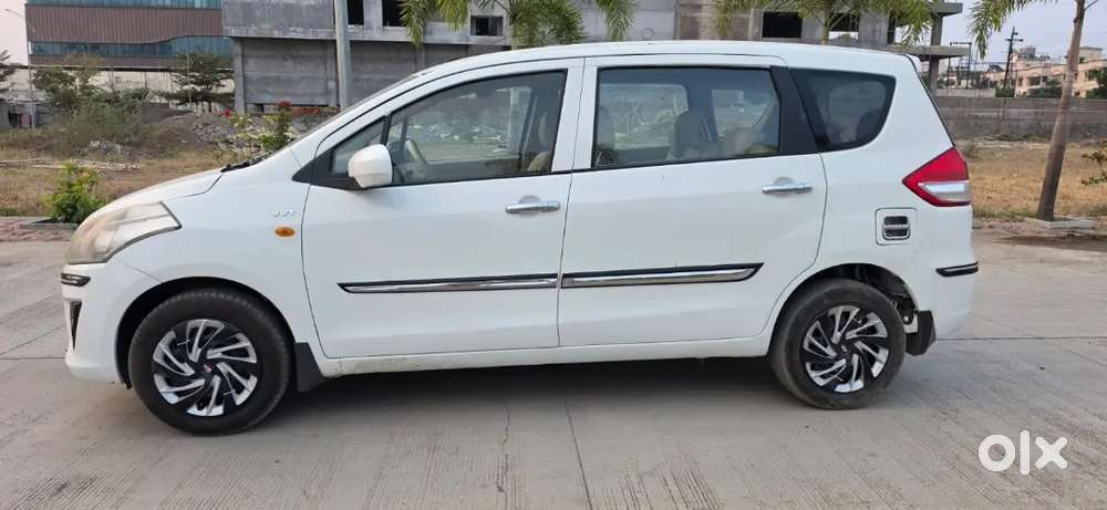 Urgent Selling 2013 Model Maruti Suzuki Ertiga Lxi  Company Cng