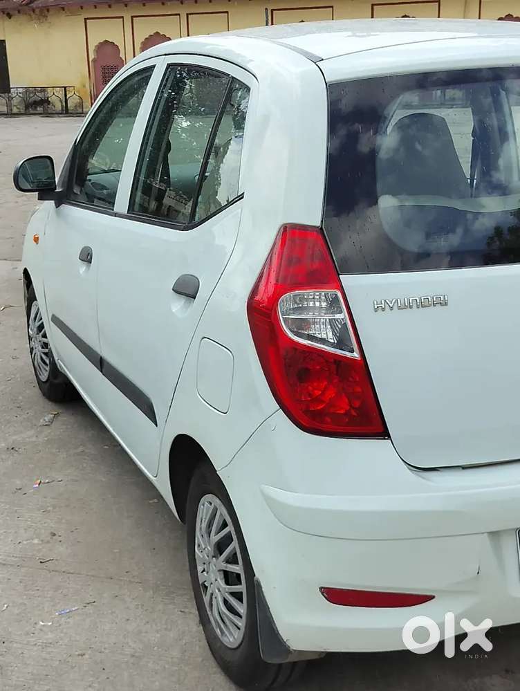 Hyundai I10 2012 Cng & Hybrids 87000 Km Driven