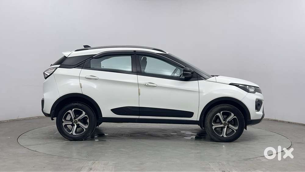 Tata Nexon 1.5 Revotorq Xz Plus Hs Dual Tone, 2022, Diesel