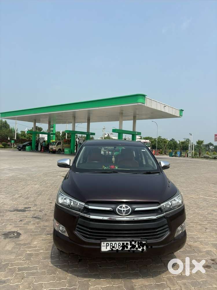 Toyota Innova Crysta 2019