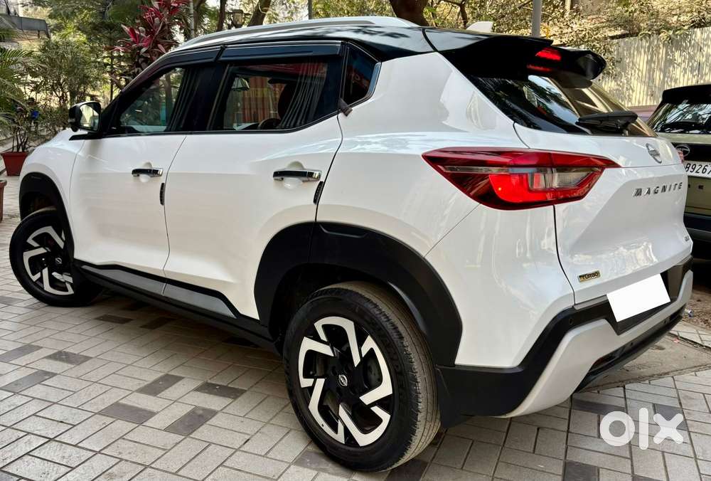 Nissan Magnite 1.0 Xv Premium Turbo Dual Tone, 2022, Petrol