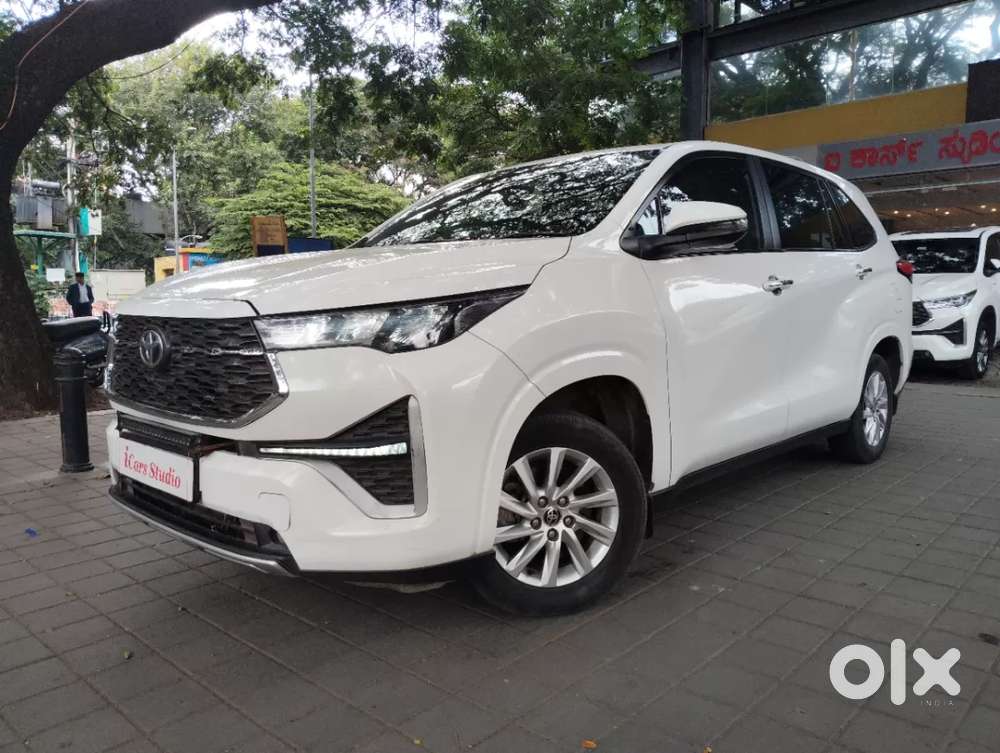 Toyota Innova Hycross 2.0 Gx 8 Str, 2023, Petrol