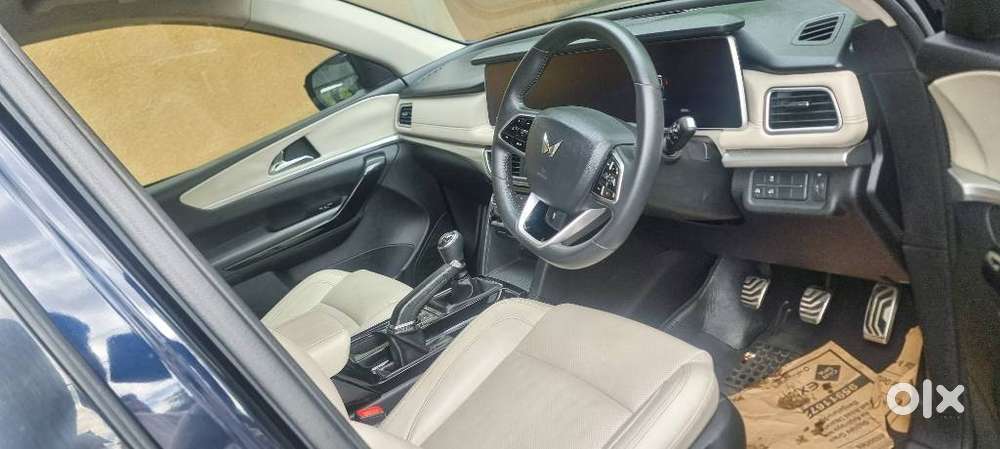 Mahindra Xuv700 2.2 Ax 7 Diesel Mt Str, 2022, Diesel