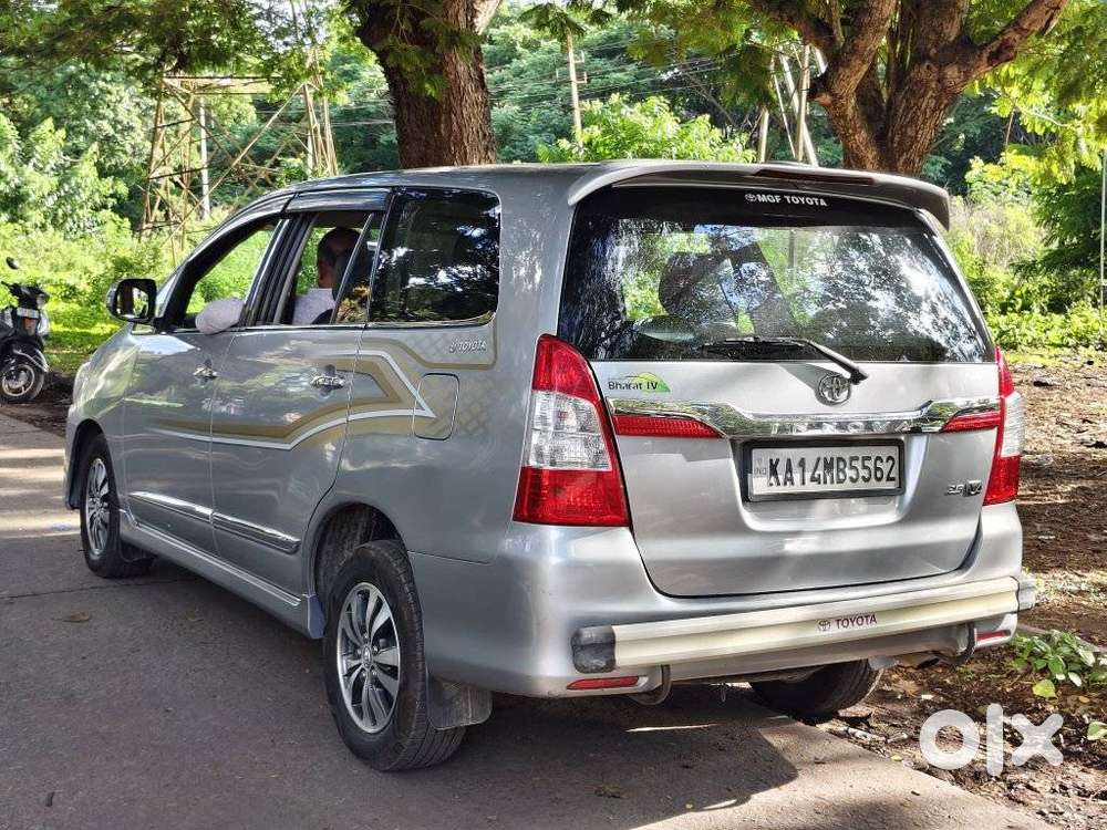 Toyota Innova 2.5 V 8 Str, 2015, Diesel