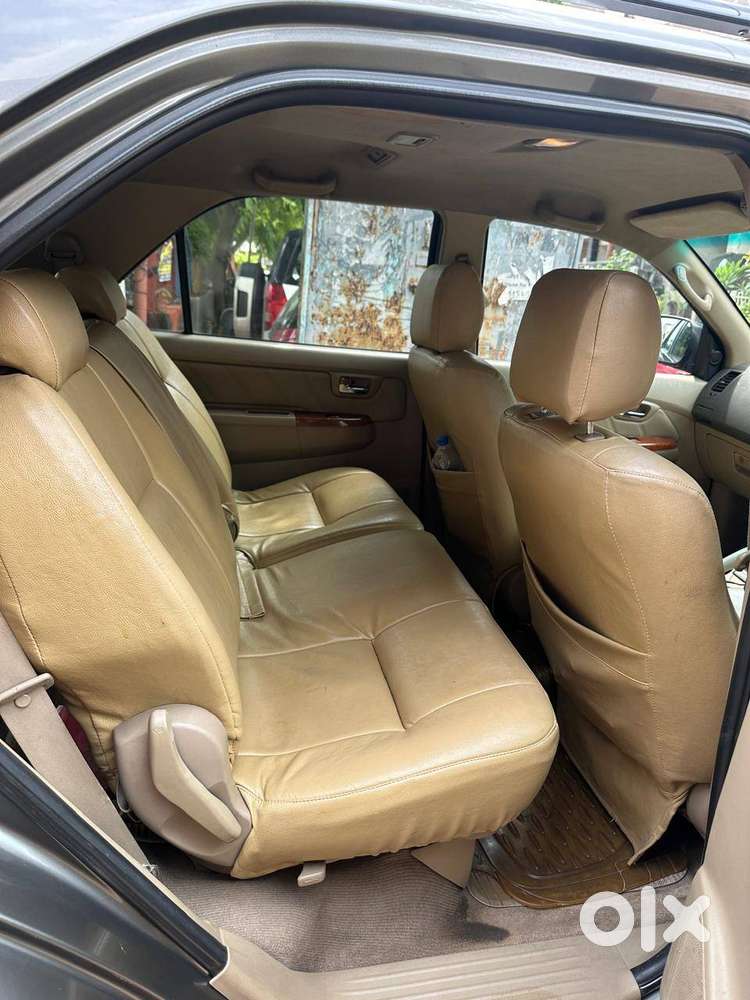 Toyota Fortuner 4x4 – Dec 2011  Strong & Reliable Suv