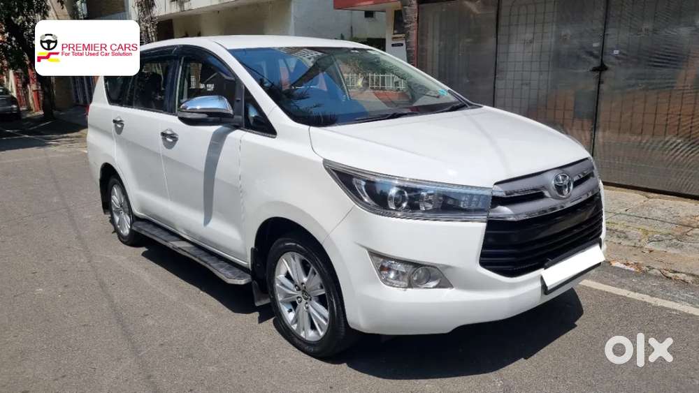 Toyota Innova Crysta 2.8 Zx At 7 Seater, 2016, Diesel