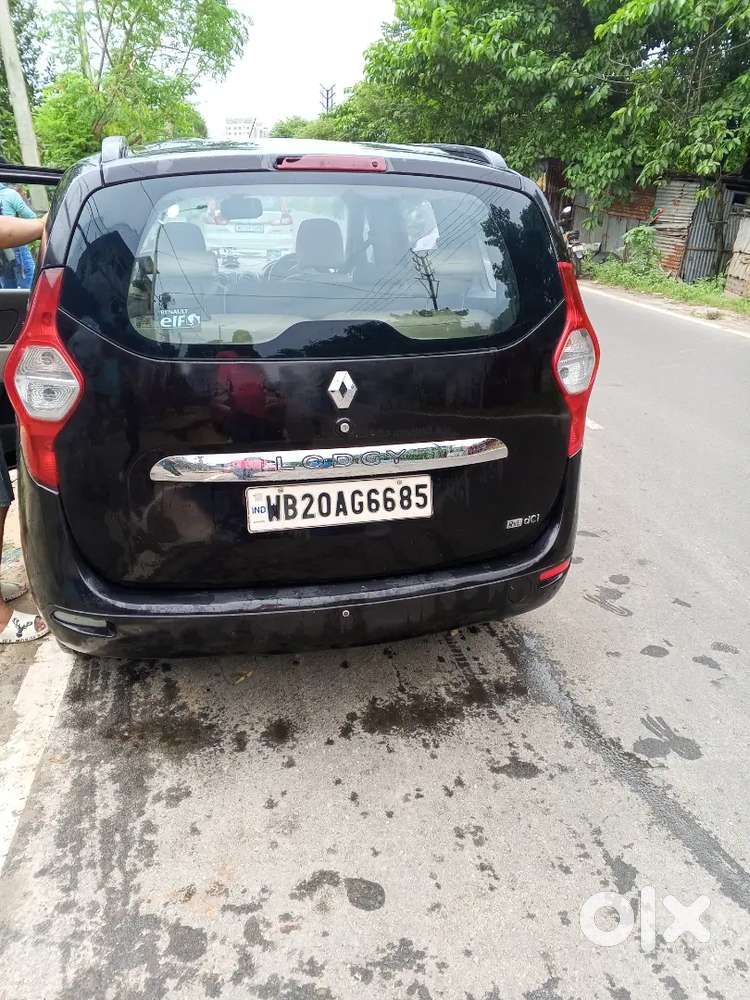 Immediate Sell Renault Lodgy 2016 Diesel 65000 Km Driven
