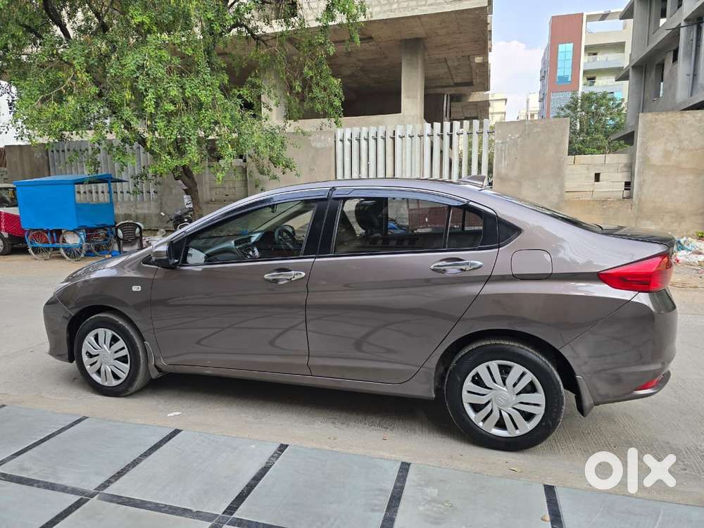 Honda City V At I-vtec, 2016, Petrol