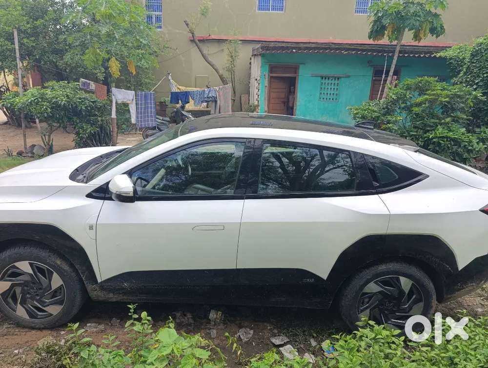 Mahindra Xev 9e 2025 Electric 92000 Km Driven