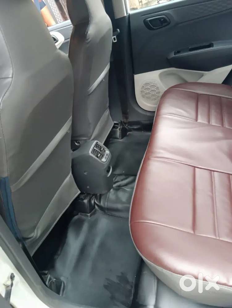 Hyundai Aura 2023 Cng & Hybrids Well Maintained