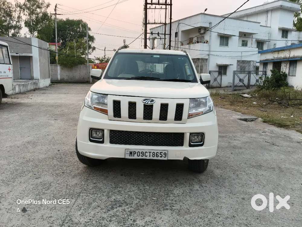 Mahindra Tuv 300 2016 Diesel Well Maintained