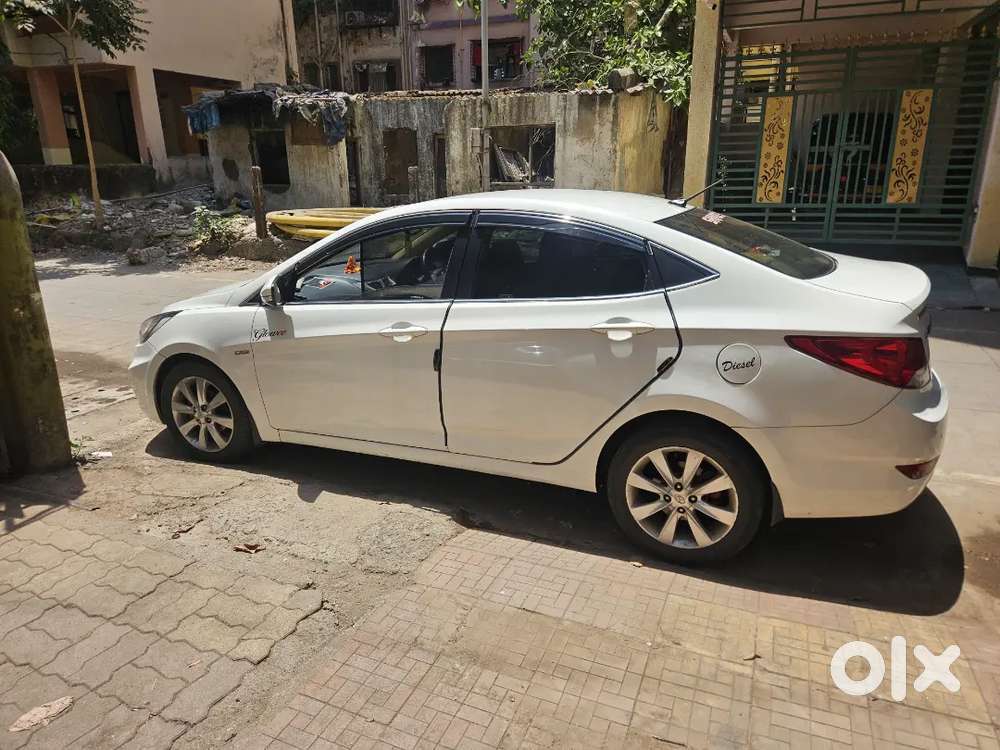 Hyundai Fluidic Verna 2012