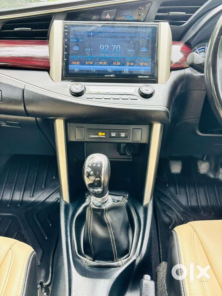 Toyota Innova Crysta 2.4 Vx Mt 8s, 2017, Diesel