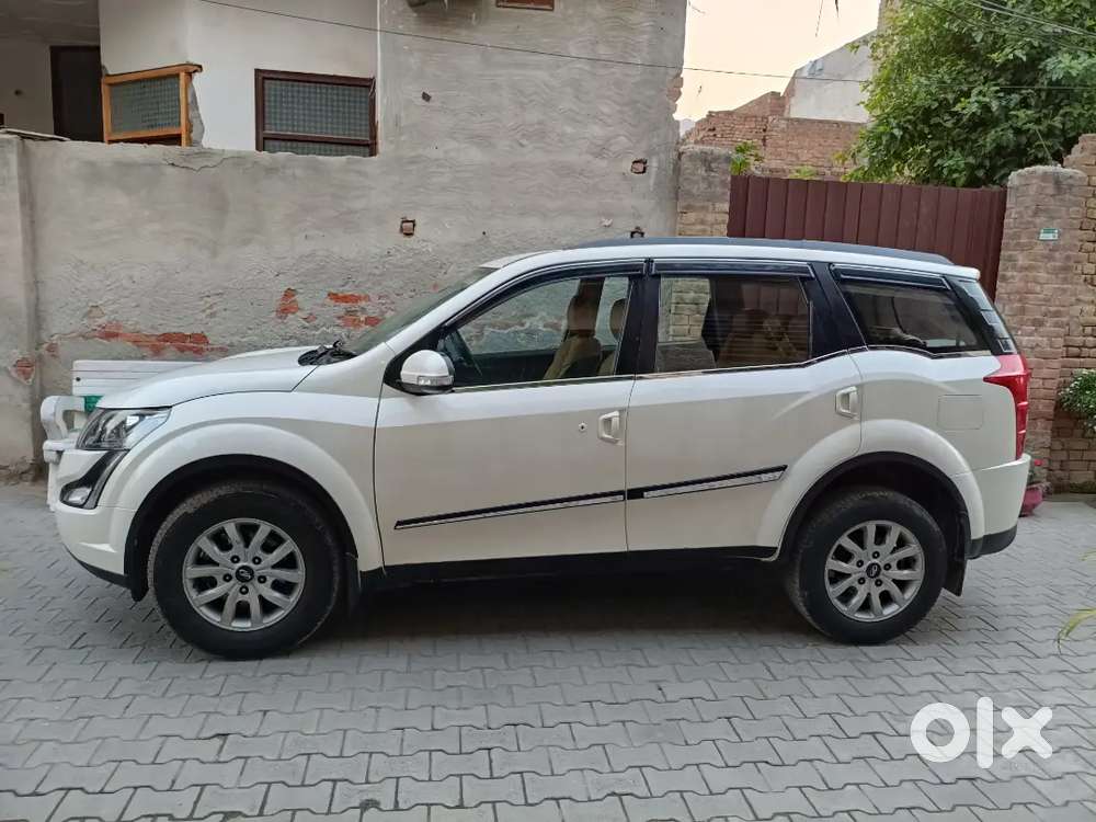 Mahindra Xuv500 W6 2017 Diesel White