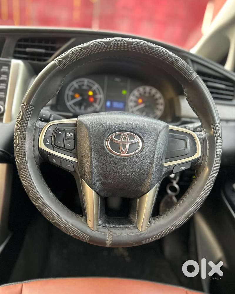 Toyota Innova Crysta 2.4 G Mt, 2022, Diesel