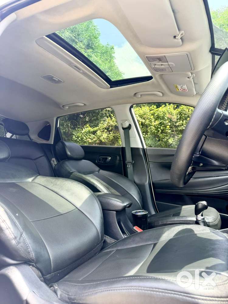 Hyundai I20 Asta 1.2 O With Sunroof, 2023, Petrol