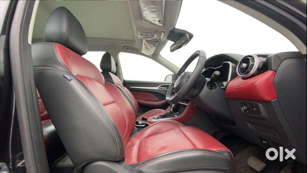 Mg Astor 1.5 Savvy Cvt S Red, 2024, Petrol