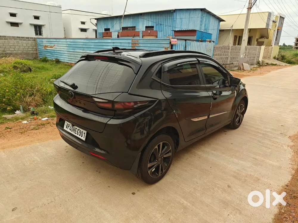 Tata Altroz Xza 2025