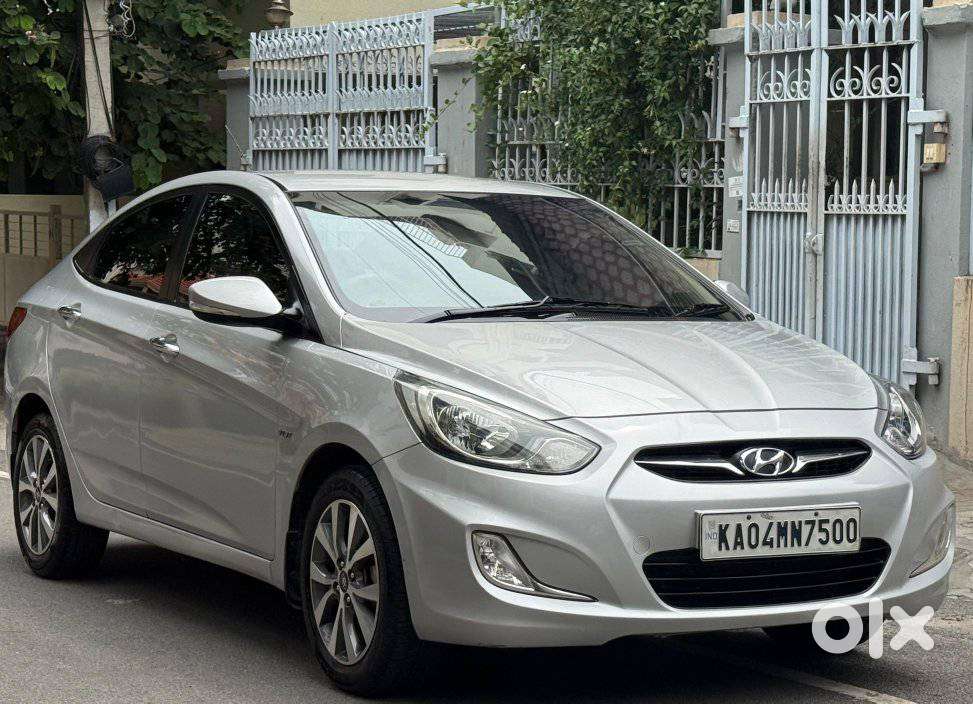 Hyundai Verna Fluidic 1.6 Vtvt Sx, 2014, Petrol