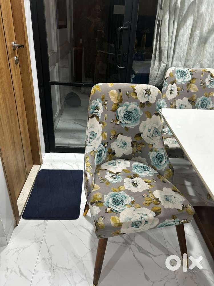 Sofa & dining chairs