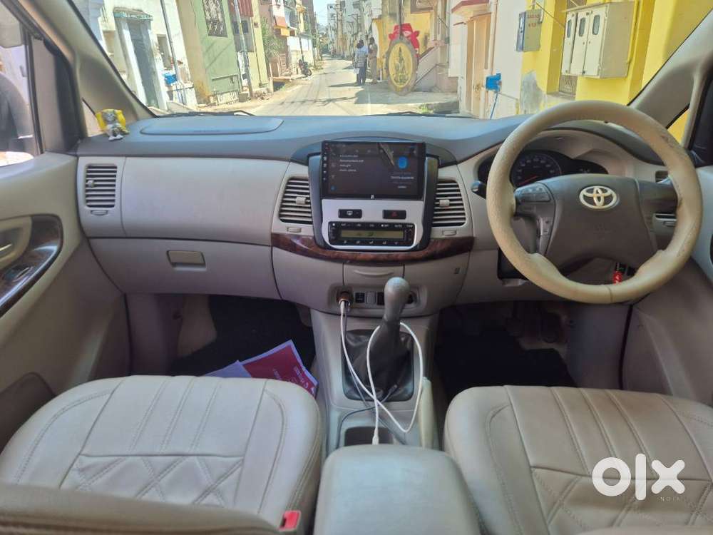 2012 Top Model Vehicle, Two Remote Orginal Keys  Power Door