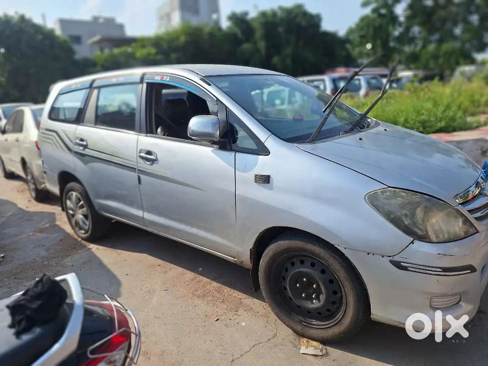 Toyota Innova 2010 Second-hand Car