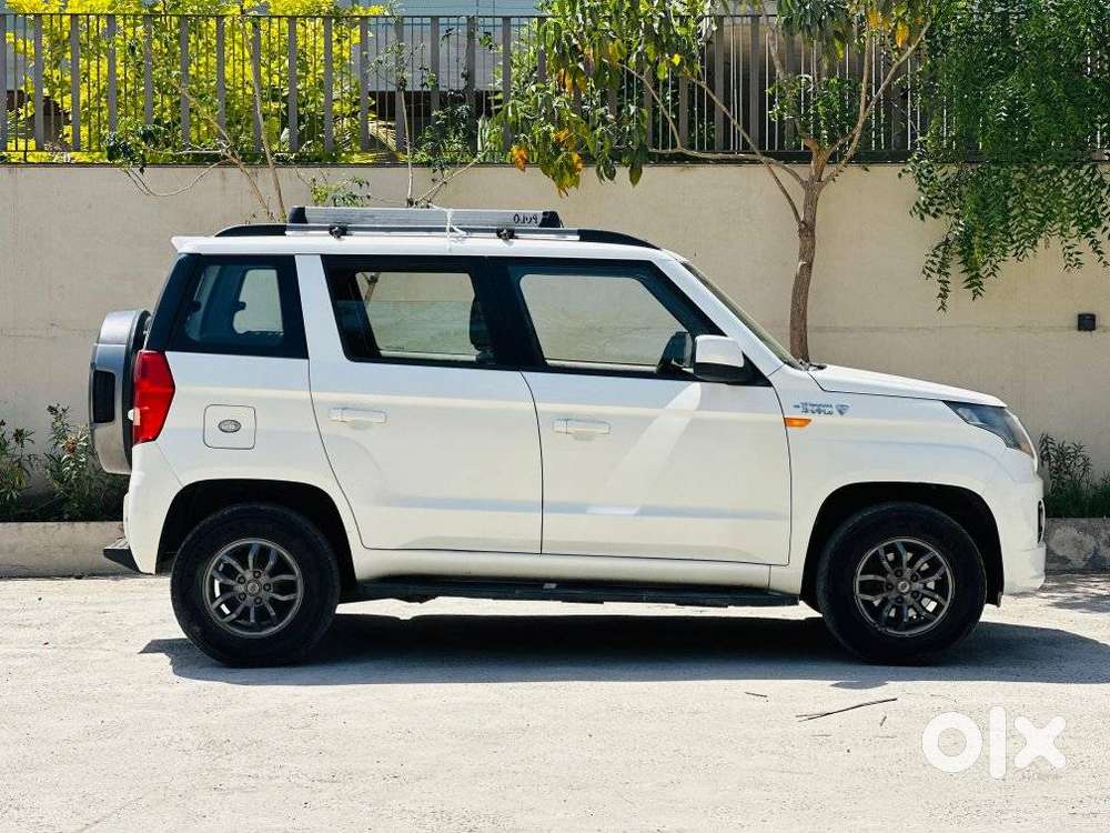 Mahindra Tuv 300 T10, 2018, Diesel