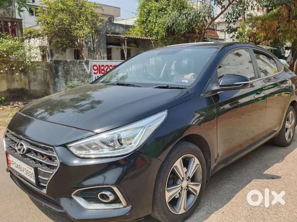 Hyundai Verna 6 Airbags With Sunroof