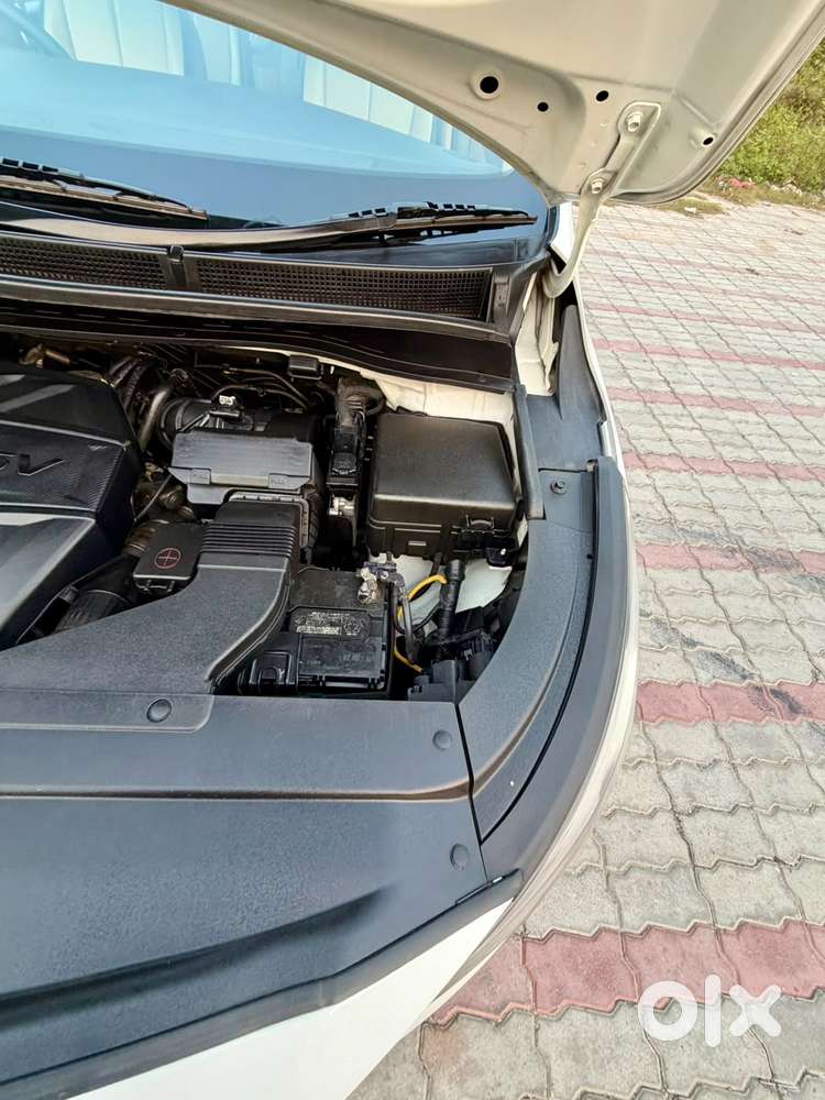 Kia Carnival Premium, 2021, Diesel