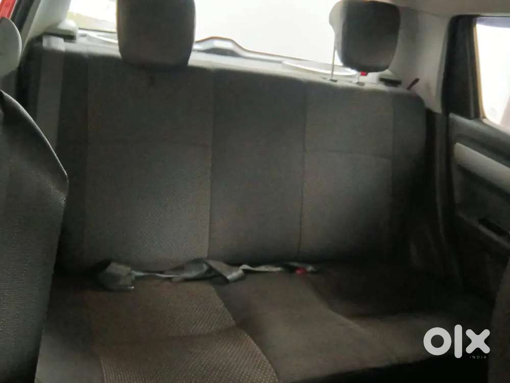Swift Maruti Petrol 2006 Manual Second-owner