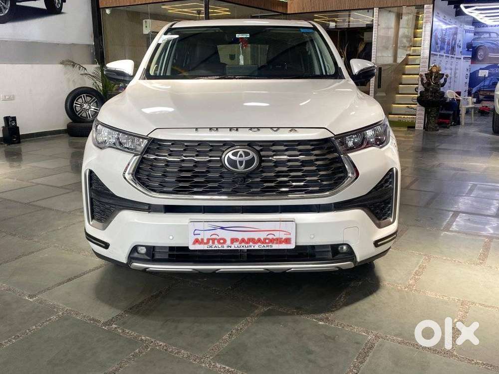 Toyota Innova Hycross 2.0 Zx Hybrid 7 Str, 2025, Petrol