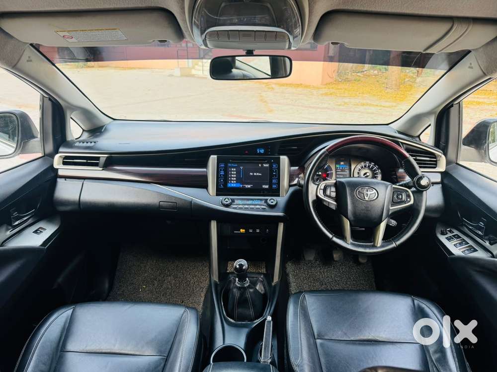 Toyota Innova Crysta 2.5z, 2016, Diesel